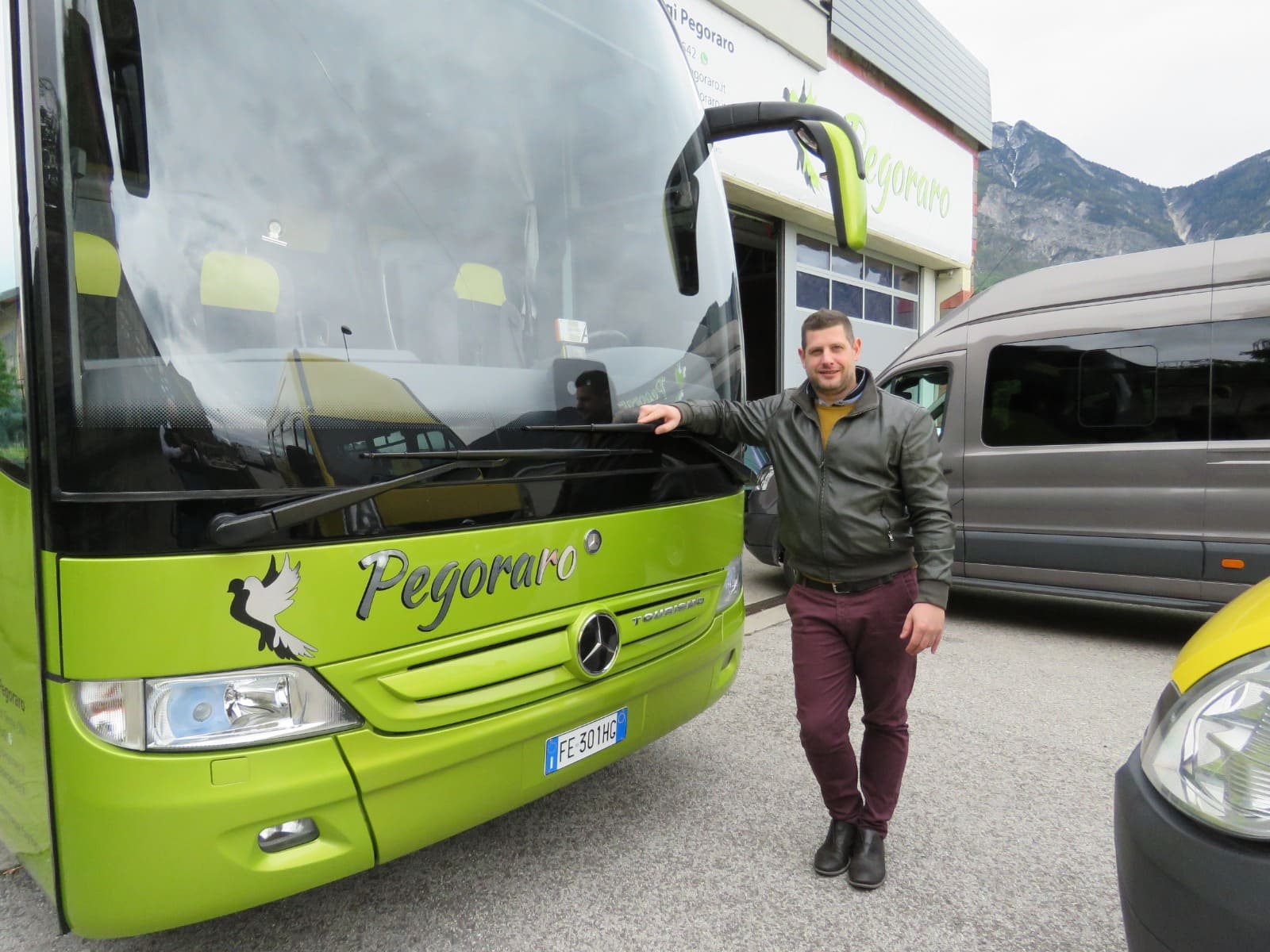 Sebastiano Pegoraro autobus piazzale ditta autonoleggi pegoraro